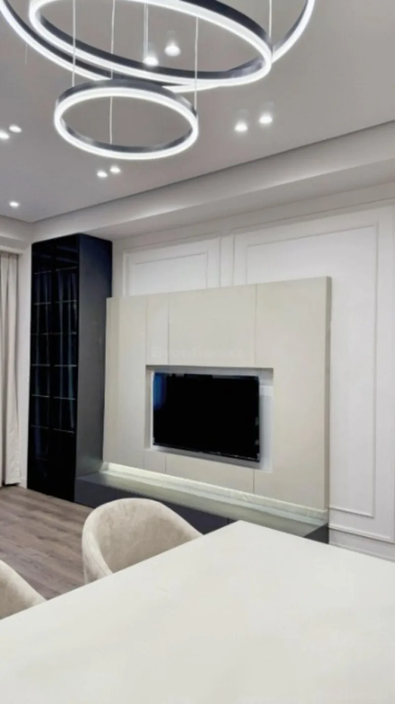 Kirayə verilir 3 otaqlı Mənzil Yeni tikili 135 m² Bakı, Xətai r., Ağ şəhər — Mənzil, Bakı (2)