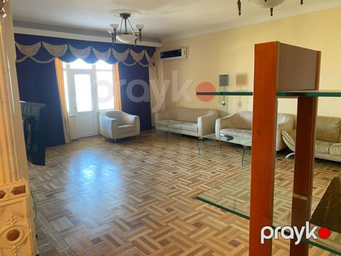 İcarəyə verilir 7 otaqlı yeni tikili 300 m² — Bakı