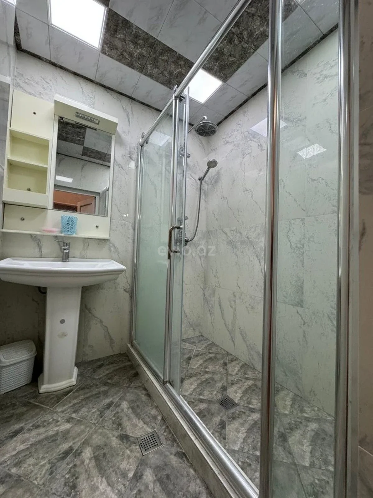 4 otaqlı orta təmirli mənzil satılır Bakıxanov qəsəbəsində — Mənzil, Bakı (6)