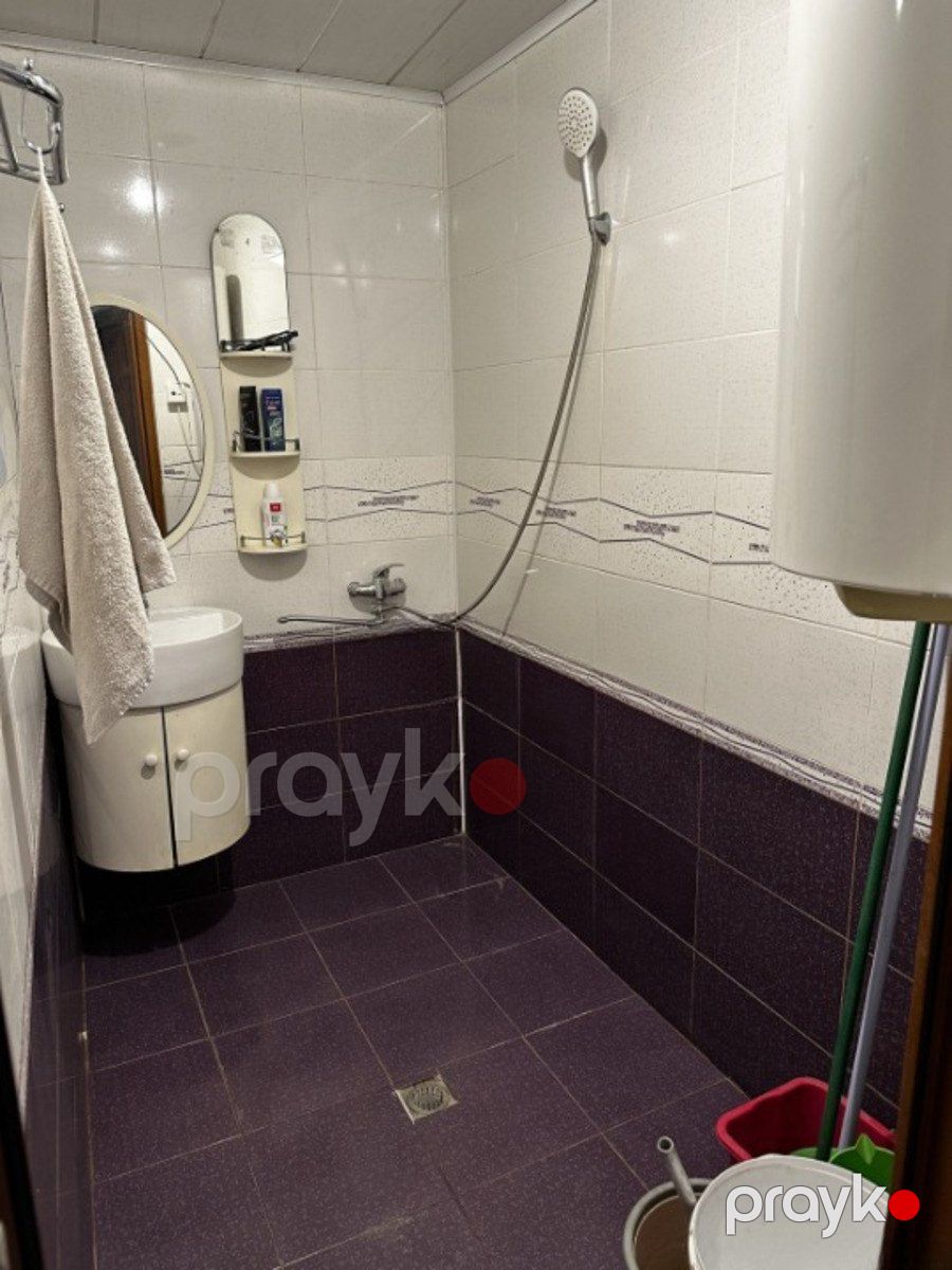 Satılır 2 otaqlı köhnə tikili 70 m² — Mənzil, Bakı (9)