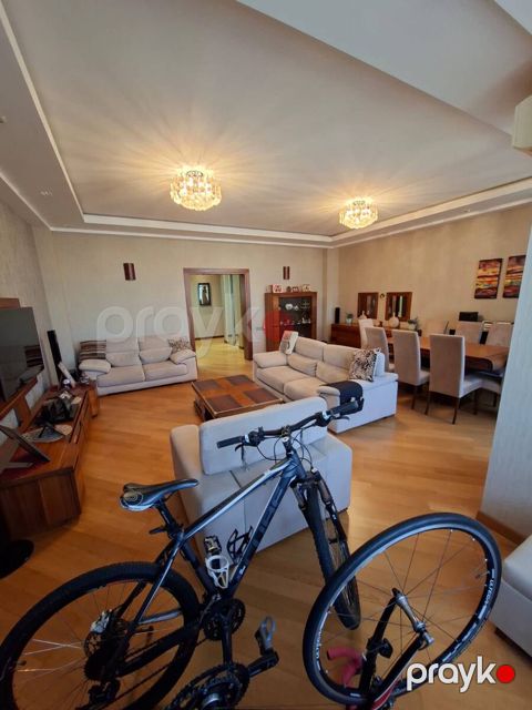 Satılır 4 otaqlı yeni tikili 166 m² — Bakı