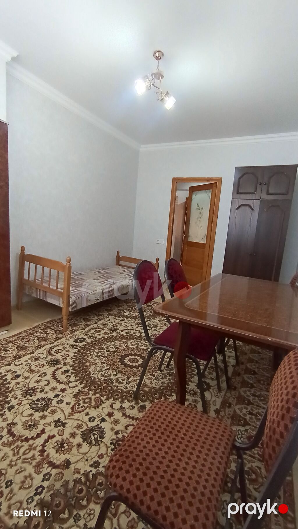 Vasitəçi Ancaq Ailə Şəkildəki Əşyalar Qalır — Mənzil, Bakı (5)