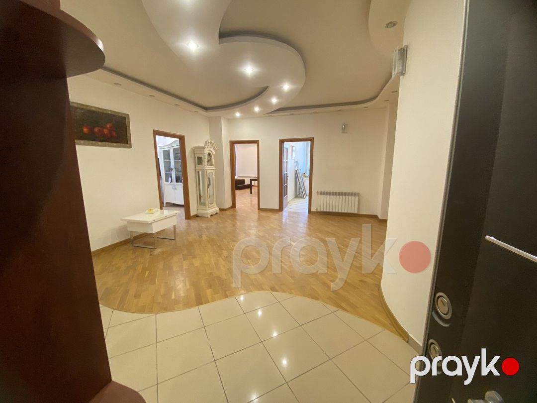Satılır 4 otaqlı yeni tikili 200 m² — Mənzil, Bakı (11)