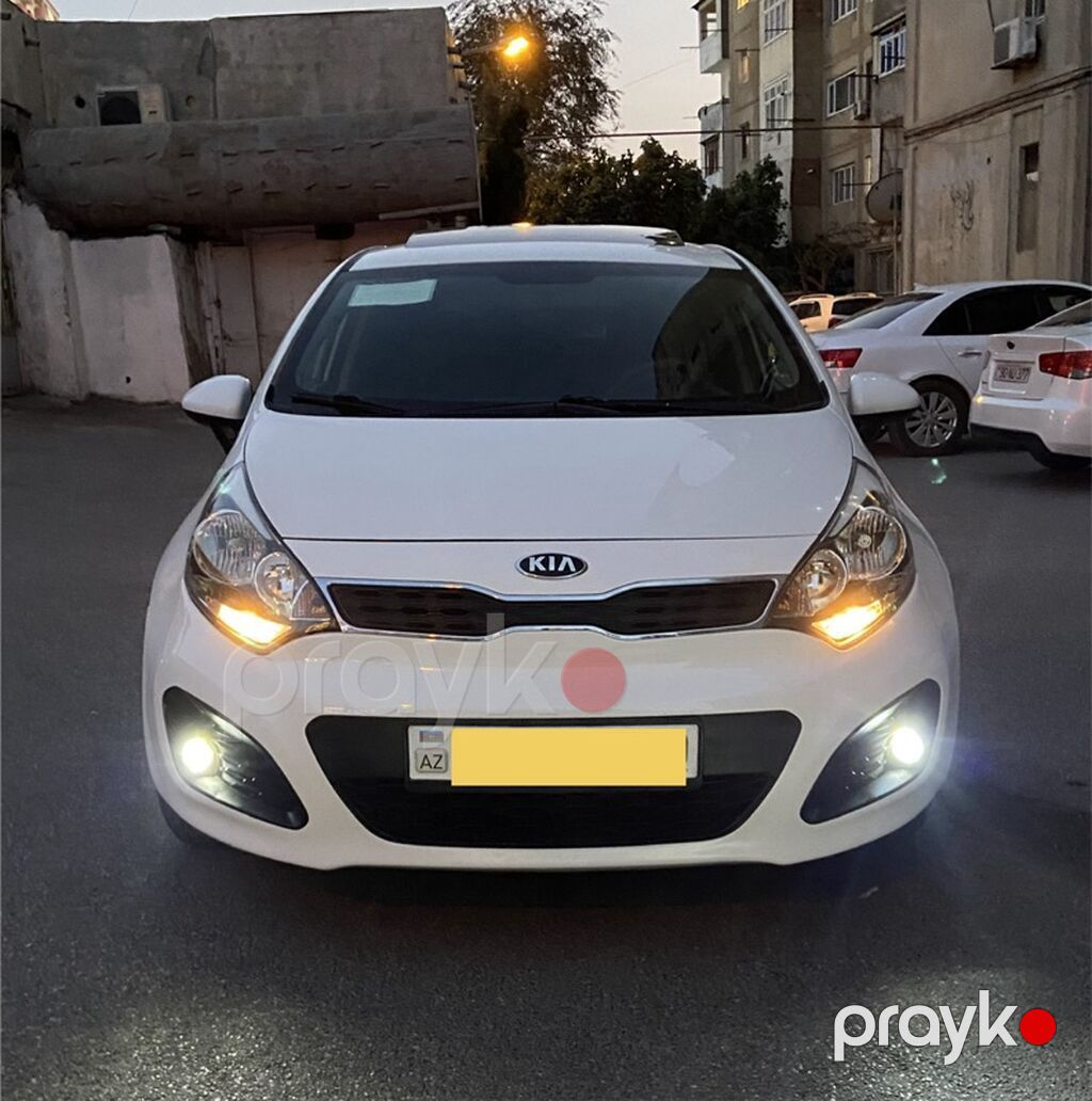 Kia Rio: 1.4 l 2014 il Hetçbek 10-NY-557 — Avtomobillər, Bakı (4)