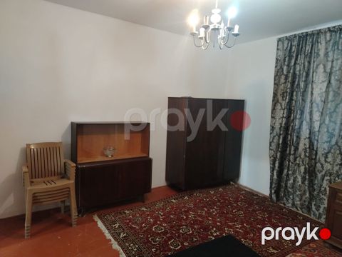 İcarəyə verilir 2 otaqlı köhnə tikili 60 m² — Bakı