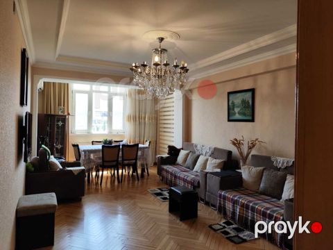 Satılır 3 otaqlı köhnə tikili 100 m² — Bakı