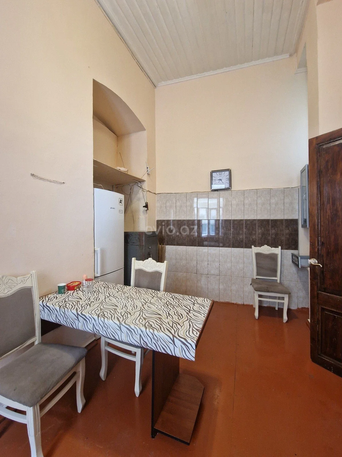 2 otaqlı orta təmirli mənzil satılır Yasamal qəsəbəsində — Mənzil, Bakı (5)