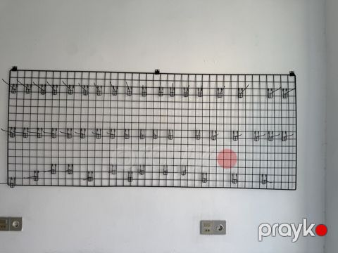 Divar üçün metal tor asılqan panel satılır əlim yandı 50AZN ciddi — Xırdalan