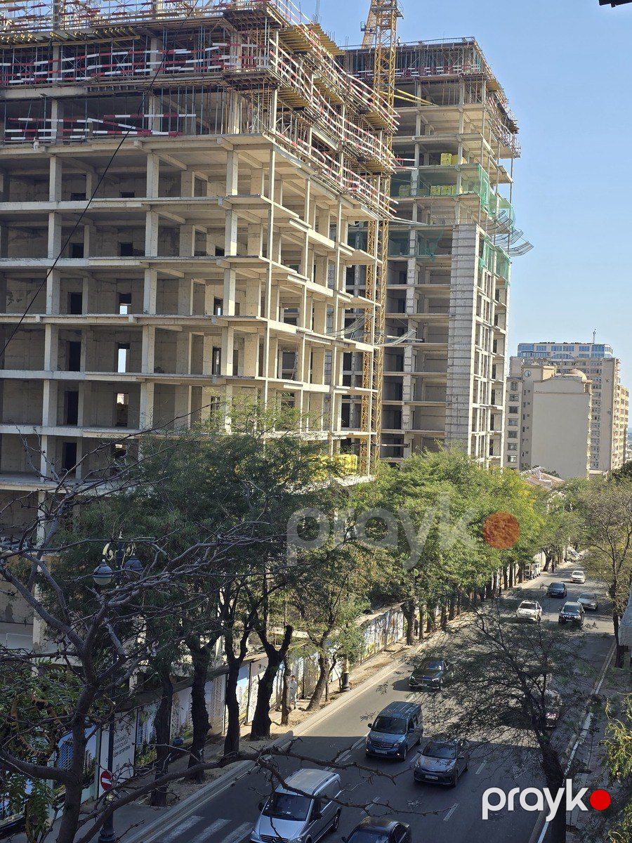 Satılır 3 otaqlı köhnə tikili 75 m² — Mənzil, Bakı (2)