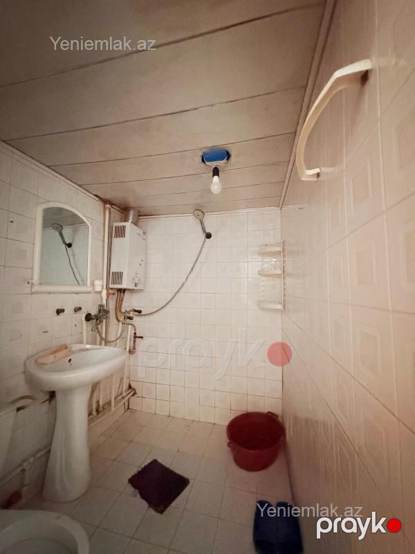 Satılır 2 otaqlı Bina evi menzil (Köhnə tikili), 48 m², 4-cü mikrorayon — Mənzil, Sumqayıt (10)