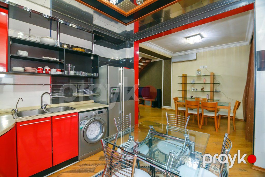 İcarəyə verilir 4 otaqlı köhnə tikili 140 m² — Mənzil, Bakı (11)