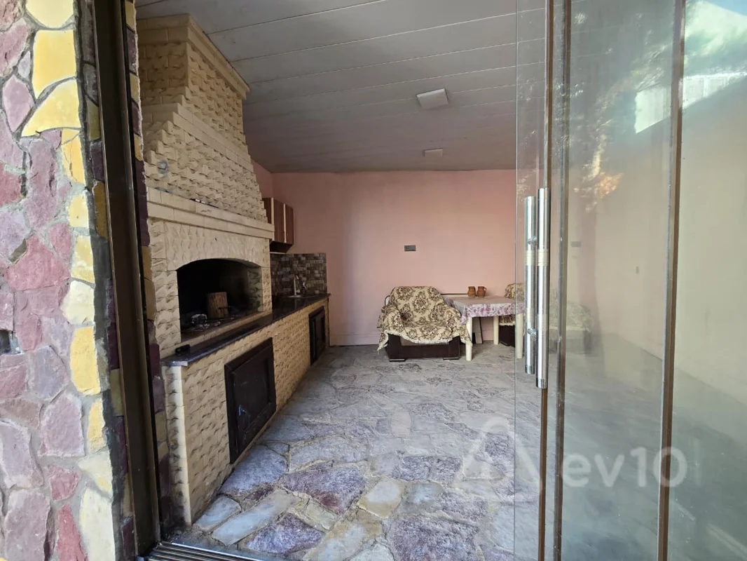 7 otaqlı həyət evi, 228 m², Şüvəlan–Mərdəkan sərhədində 2 mərtəbəli bağ evi satılır Şimal Qres ərazisi, Sabah FC stadionunun yaxınlığı — Ev, villa, Bakı (5)