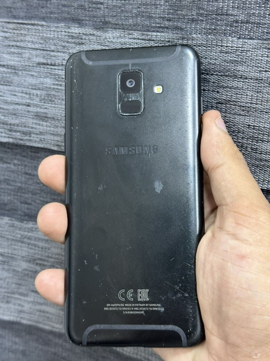 Samsung Galaxy A6, 32 GB, rəng - Qara, İki sim kartlı — Samsung, Digah (3)