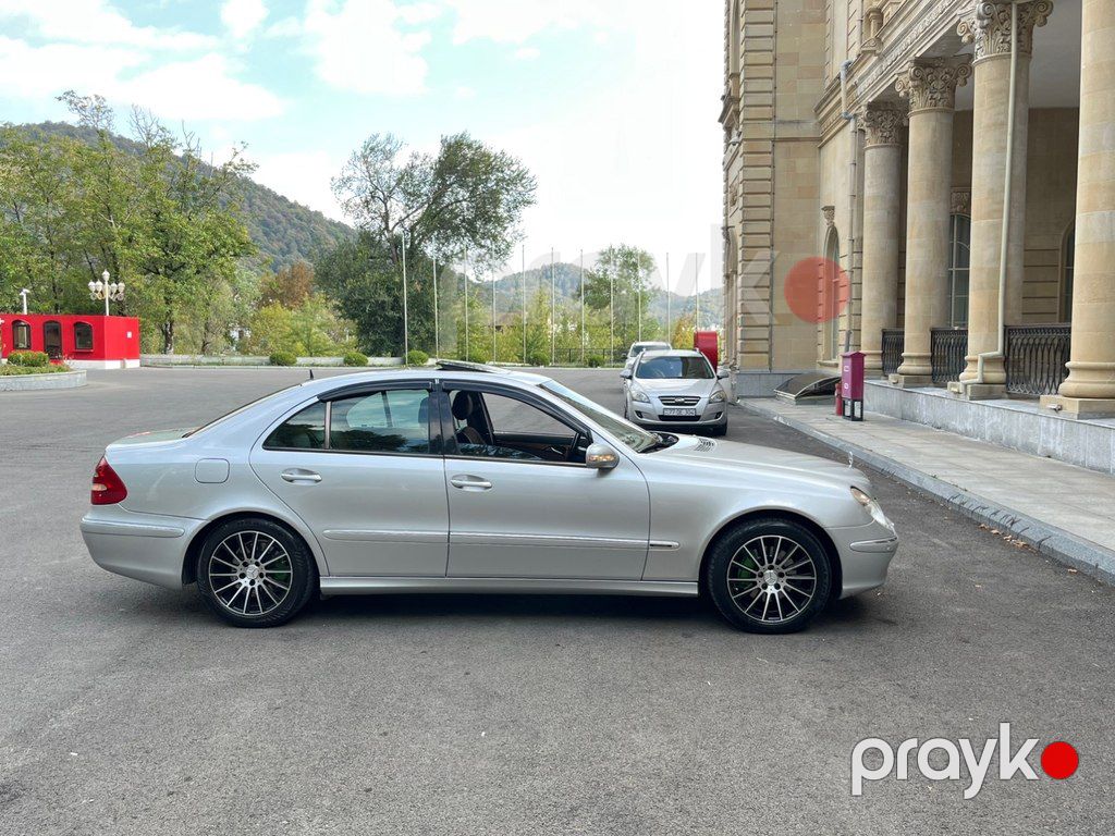 Mercedes E 320, 3.2 L, 2002 il, 439 000 km — Avtomobillər, Qəbələ (7)