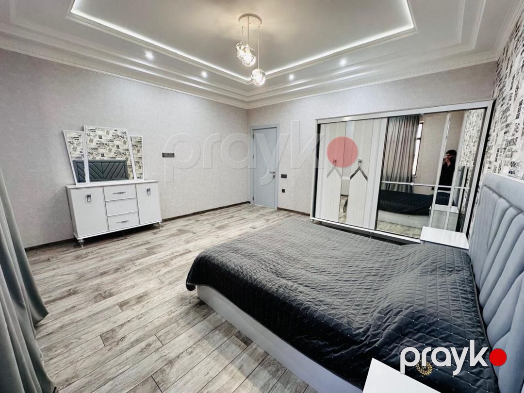 Satılır 4 otaqlı həyət evi/bağ evi 400 m² — Ev, villa, Bakı (10)