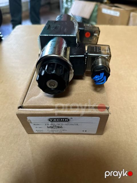 Hidravlik Solenoid Klapanlar / Paylayıcılar — Bakı