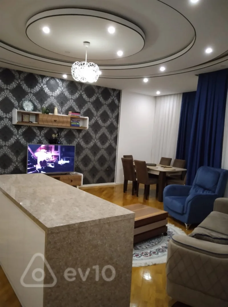 3 otaqlı mənzil, 130 m², Yusif Səfərov küçəsi — kirayə — Bakı
