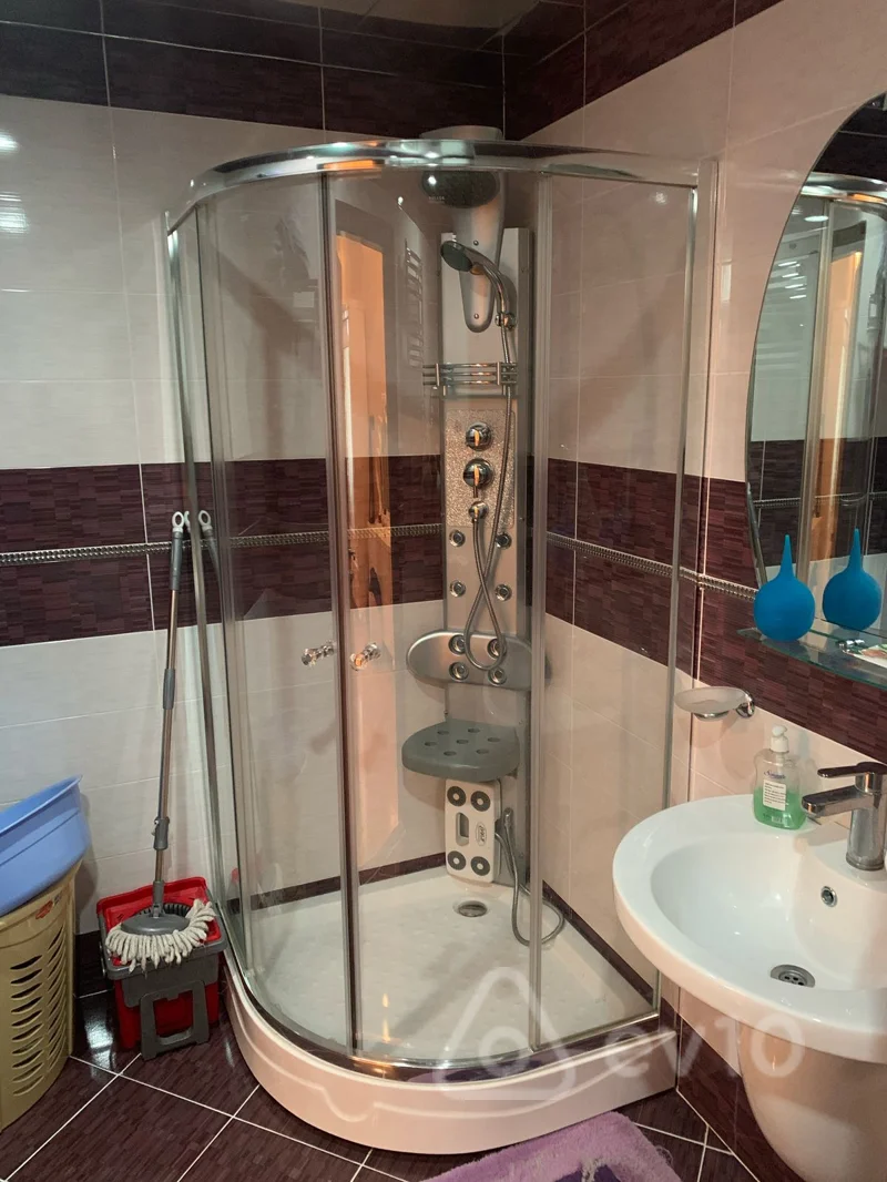 3 otaqlı mənzil, 150 m², İsmayıl Qutqaşınlı Küçəsi — kirayə — Mənzil, Bakı (11)