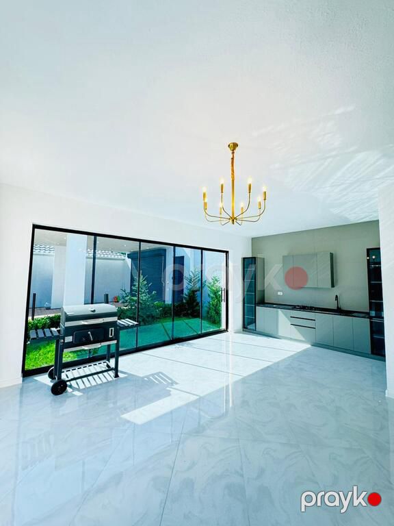 Satılır 6 otaqlı həyət evi/bağ evi 350 m² — Ev, villa, Bakı (8)
