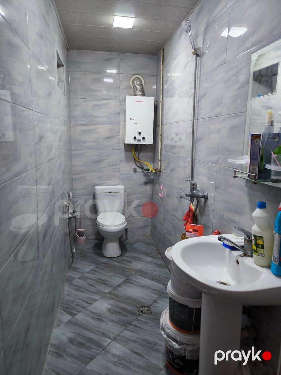 Satılır 2 otaqlı köhnə tikili 50 m² — Mənzil, Bakı (9)
