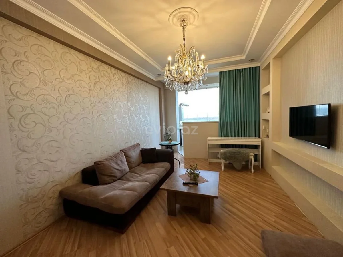 Kirayə 2 otaqlı mənzil 7-ci mikrorayonda — Bakı