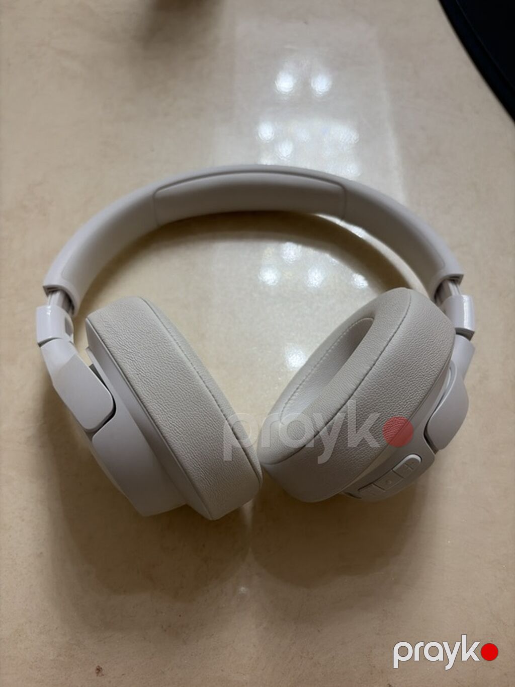 JBL over-ear qulaqcıq, ağ rəng. Xüsusiyyətlər: - Simli qoşulma: Usb-a — Qulaqcıqlar, Bakı (2)