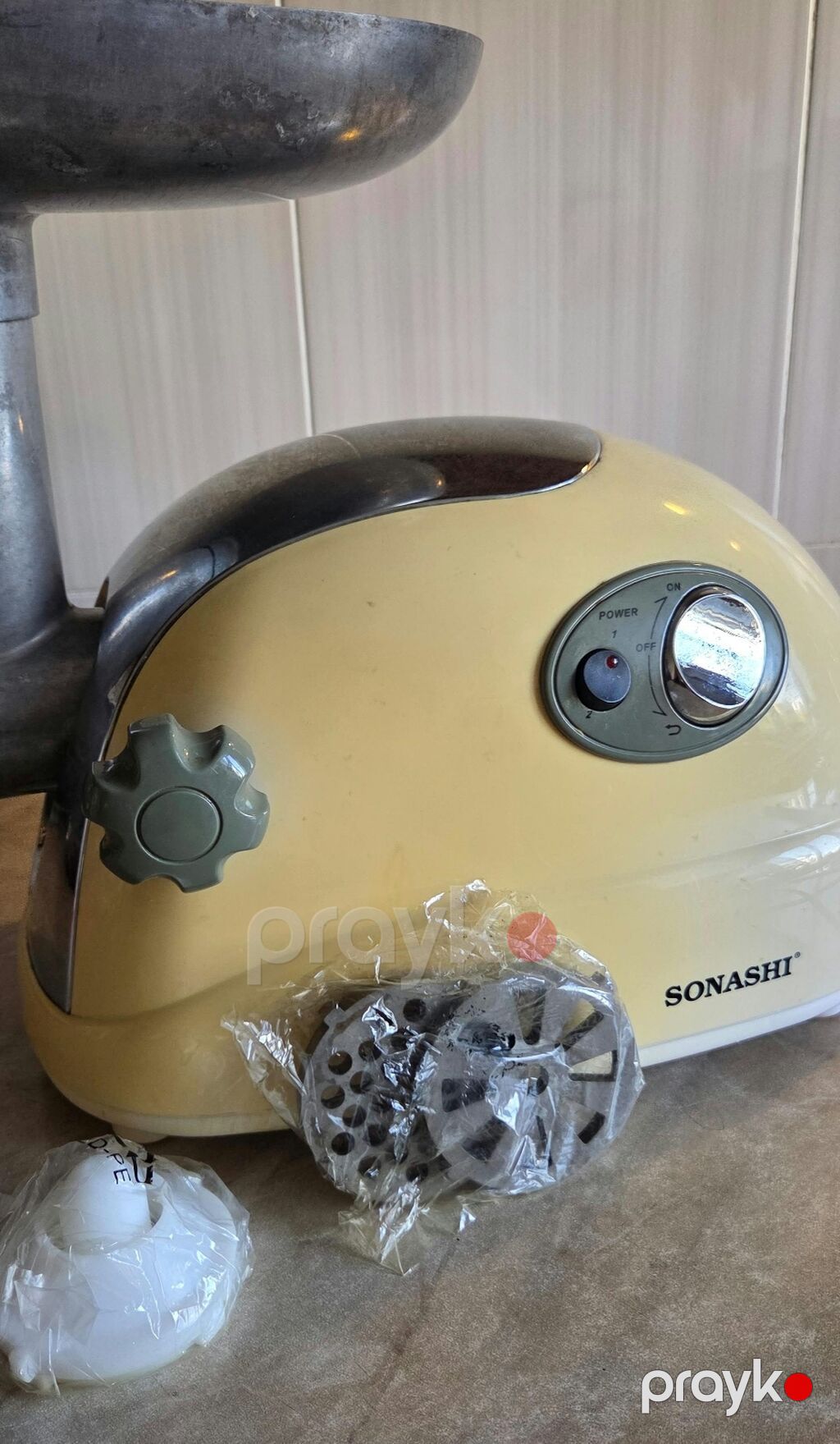 Sonashı elektrik ətçəkən maşın - Geniş metal yükləmə qabı və möhkəm — Ət xırdalayıcılar və qurğular, Bakı (2)