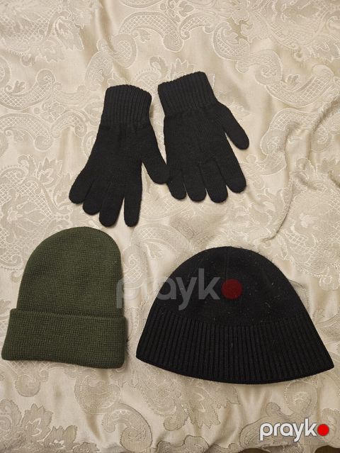 Qış aksessuarları dəsti. Hamısı 7 man. - 2 ədəd papaq: - Yaşıl — Bakı