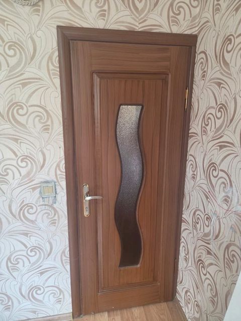 3 ədəd qapı satılır 1 ədədin çərçivəsi sınıb 1i 20azn Unvan Badamdar — Aytac — Pəncərələr, qapılar, eyvanlar