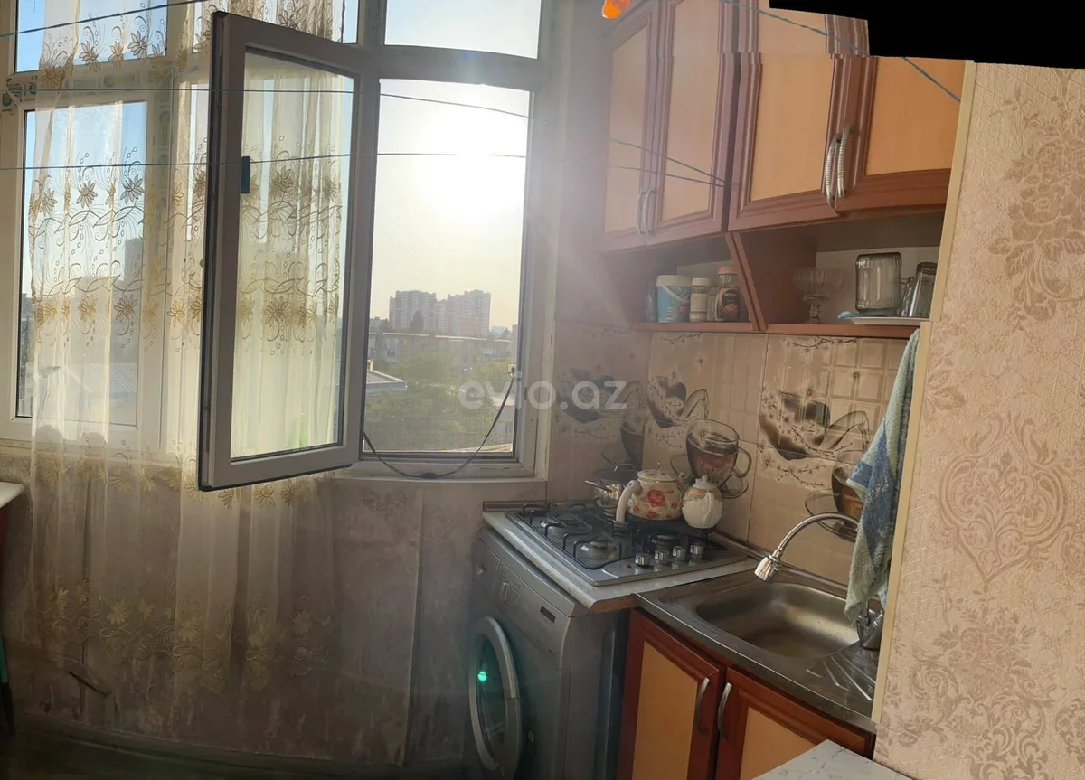 2 otaqlı orta təmirli mənzil satılır Nizami rayonunda — Mənzil, Bakı (4)