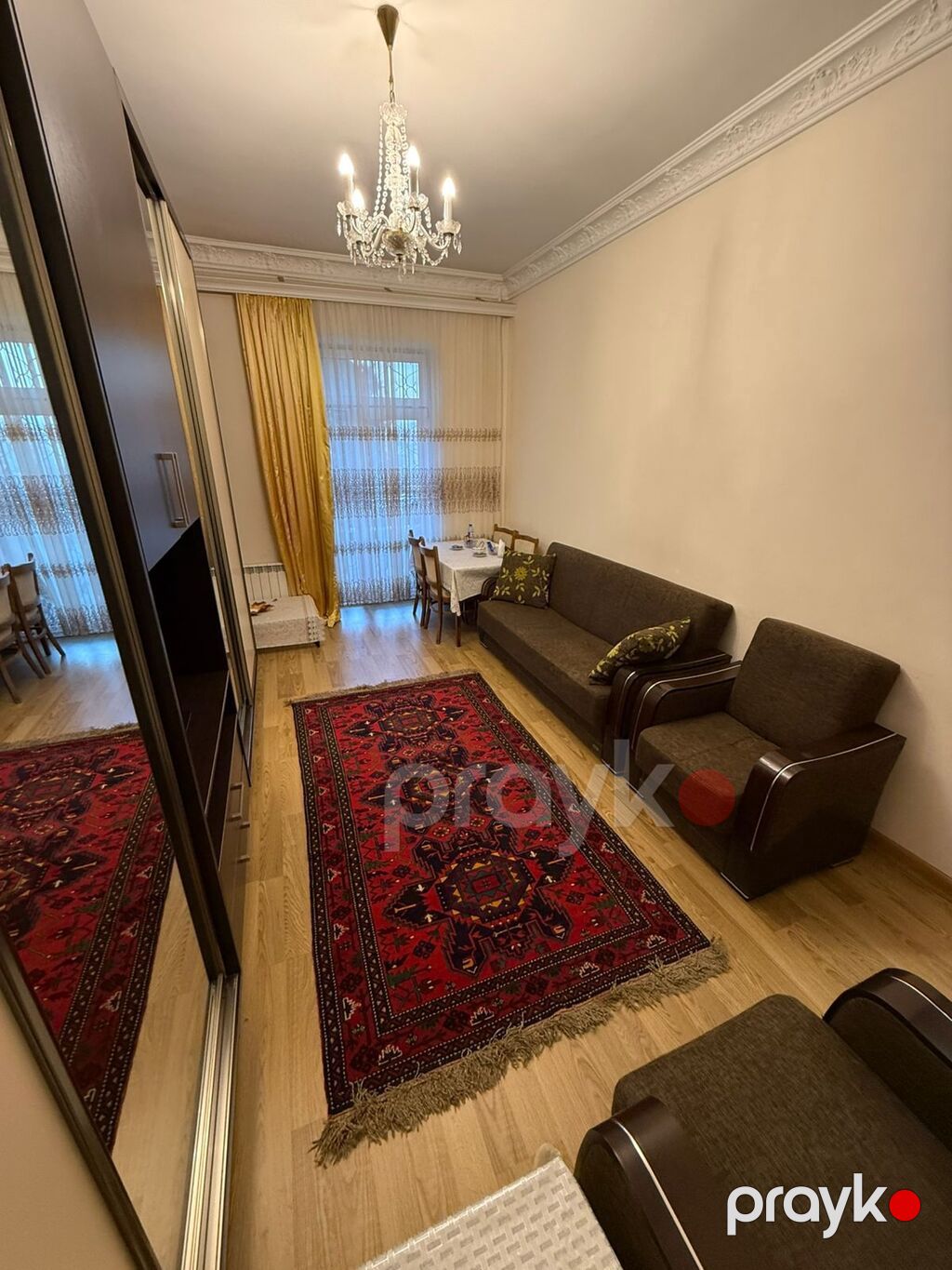 Nizami metrosu yaxınlığında otaq yoldaşı axtarılır Hazırda evdə 1 — Mənzil, Bakı (2)