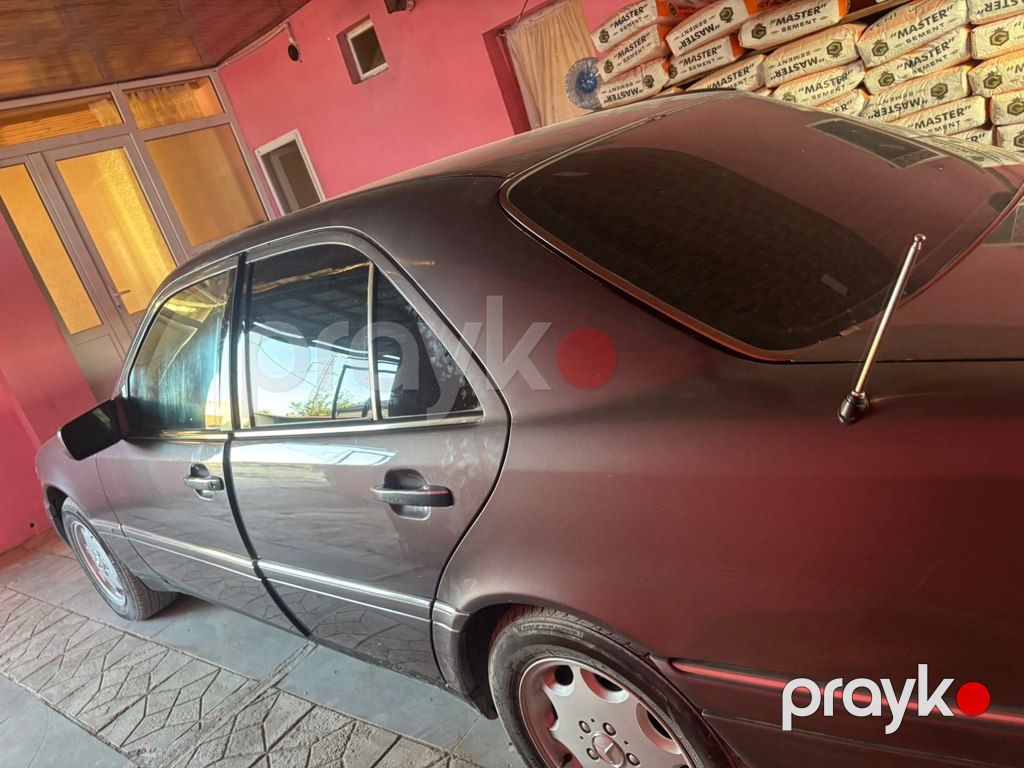 Mercedes C 220, 2.2 L, 1995 il, 574 605 km — Avtomobillər, Bakı (6)