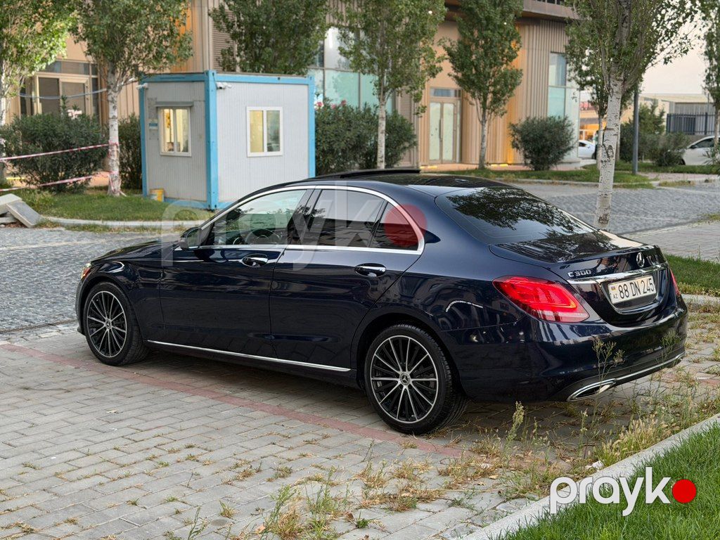 Mercedes C 300, 2.0 L, 2020 il, 70 000 km — Avtomobillər, Bakı (10)