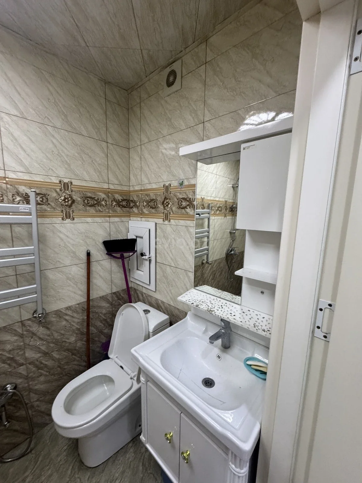 Kirayə 2 otaqlı mənzil Bakıxanov qəsəbəsində — Mənzil, Bakı (9)