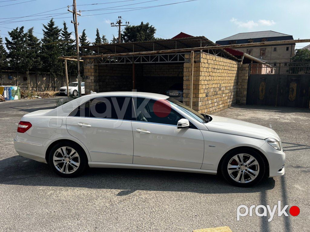 Mercedes E 220, 2.1 L, 2010 il, 270 000 km — Avtomobillər, Bakı (5)