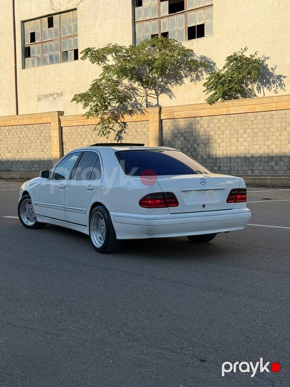 Mercedes E 240, 2.4 L, 2001 il, 350 000 km — Avtomobillər, Bakı (6)