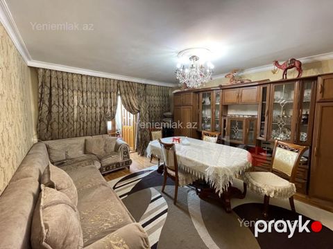 Satılır 2 otaqlı Bina evi menzil (Köhnə tikili), 50 m², 4-cü mikrorayon — Sumqayıt