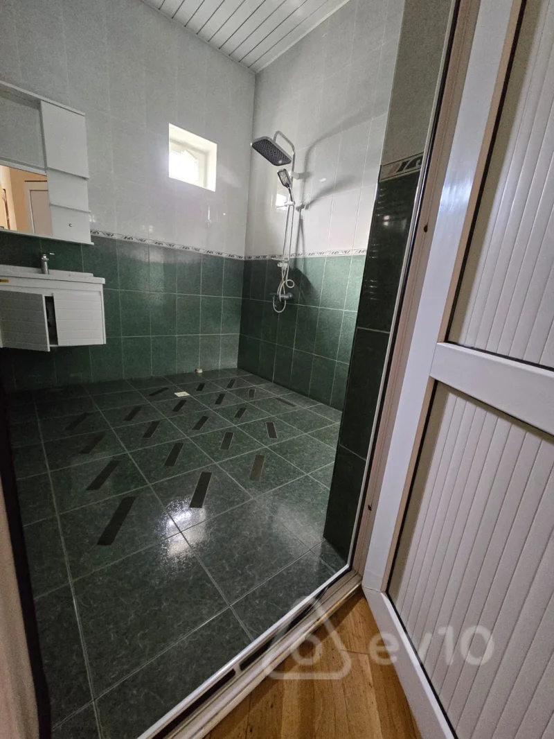 6 otaqlı həyət evi, 180 m², Varovski qəs — kirayə — Ev, villa, Bakı (7)