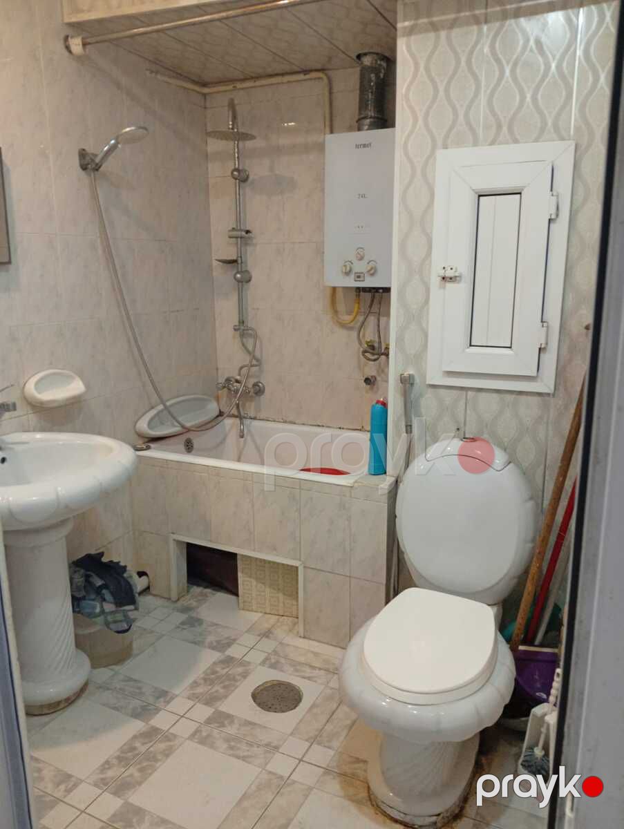 Satılır 2 otaqlı köhnə tikili 55 m² — Mənzil, Bakı (10)