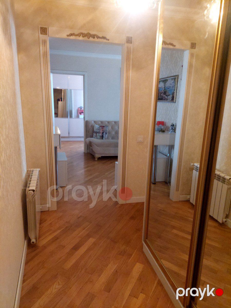 Satılır 2 otaqlı köhnə tikili 62 m² — Mənzil, Bakı (8)