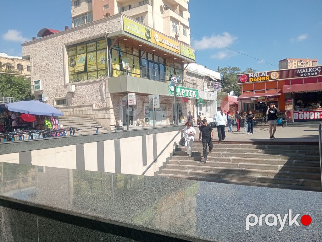 Salam ev uzunmüddətli verilir. Qara Qarayev metrosunun duz çıxışında — Mənzil, Bakı (10)