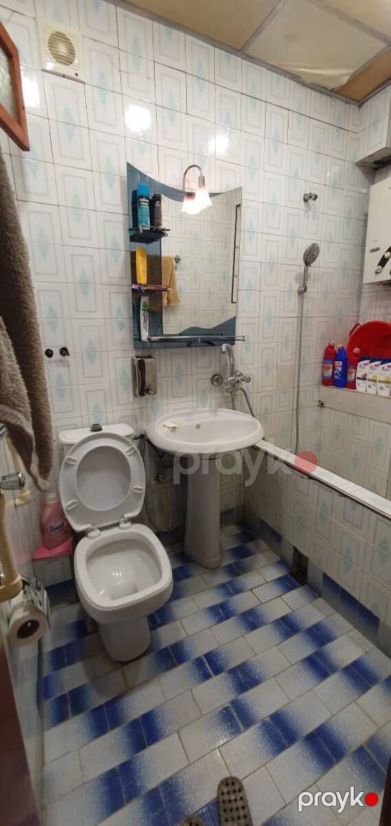 Satılır 2 otaqlı köhnə tikili 70 m² — Mənzil, Bakı (6)