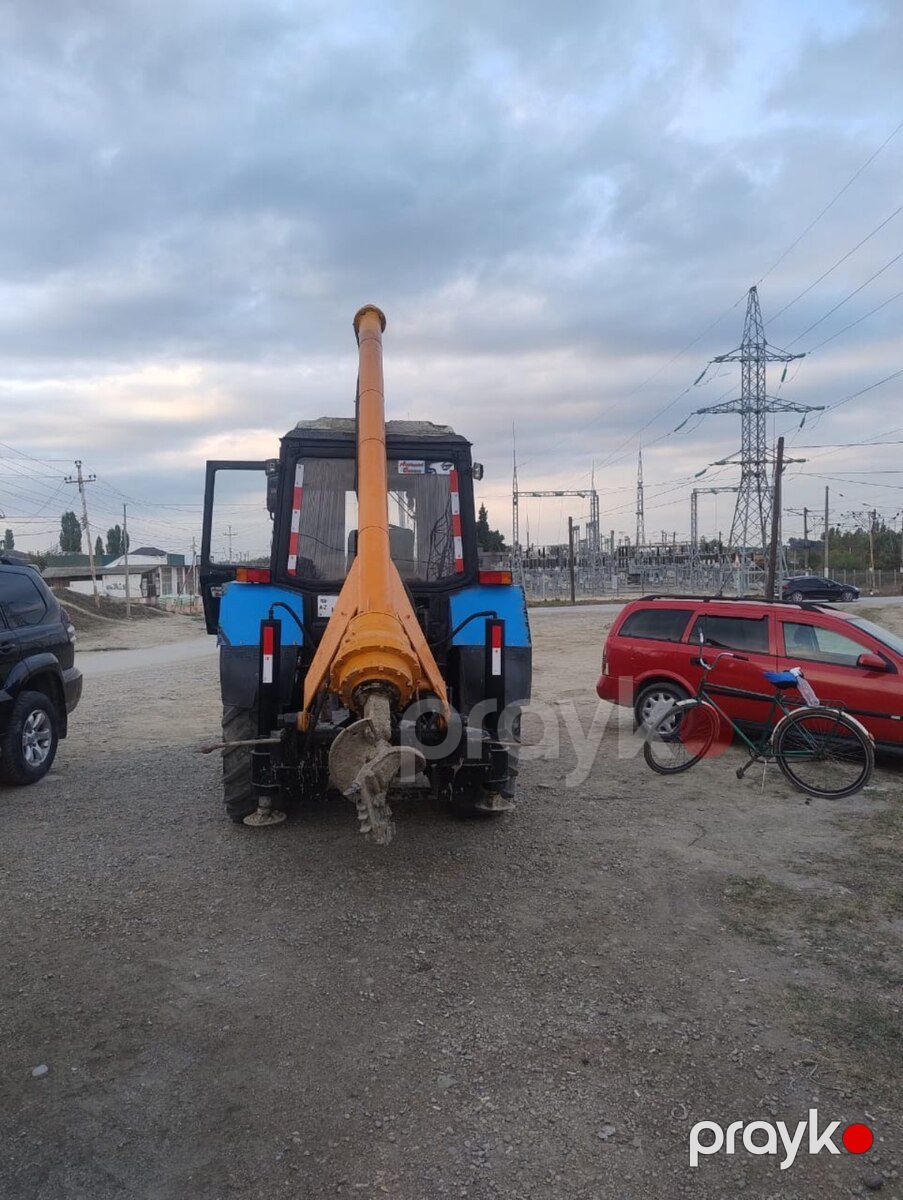 Traktor Belarus, 1986 il — Aqro texnikası, Bakı (7)