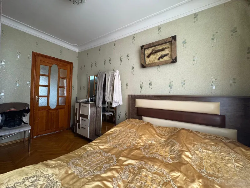 Satılır 3 otaqlı Mənzil Köhnə tikili 80 m² Bakı, Nizami r., Xalqlar Dostluğu m — Mənzil, Bakı (8)