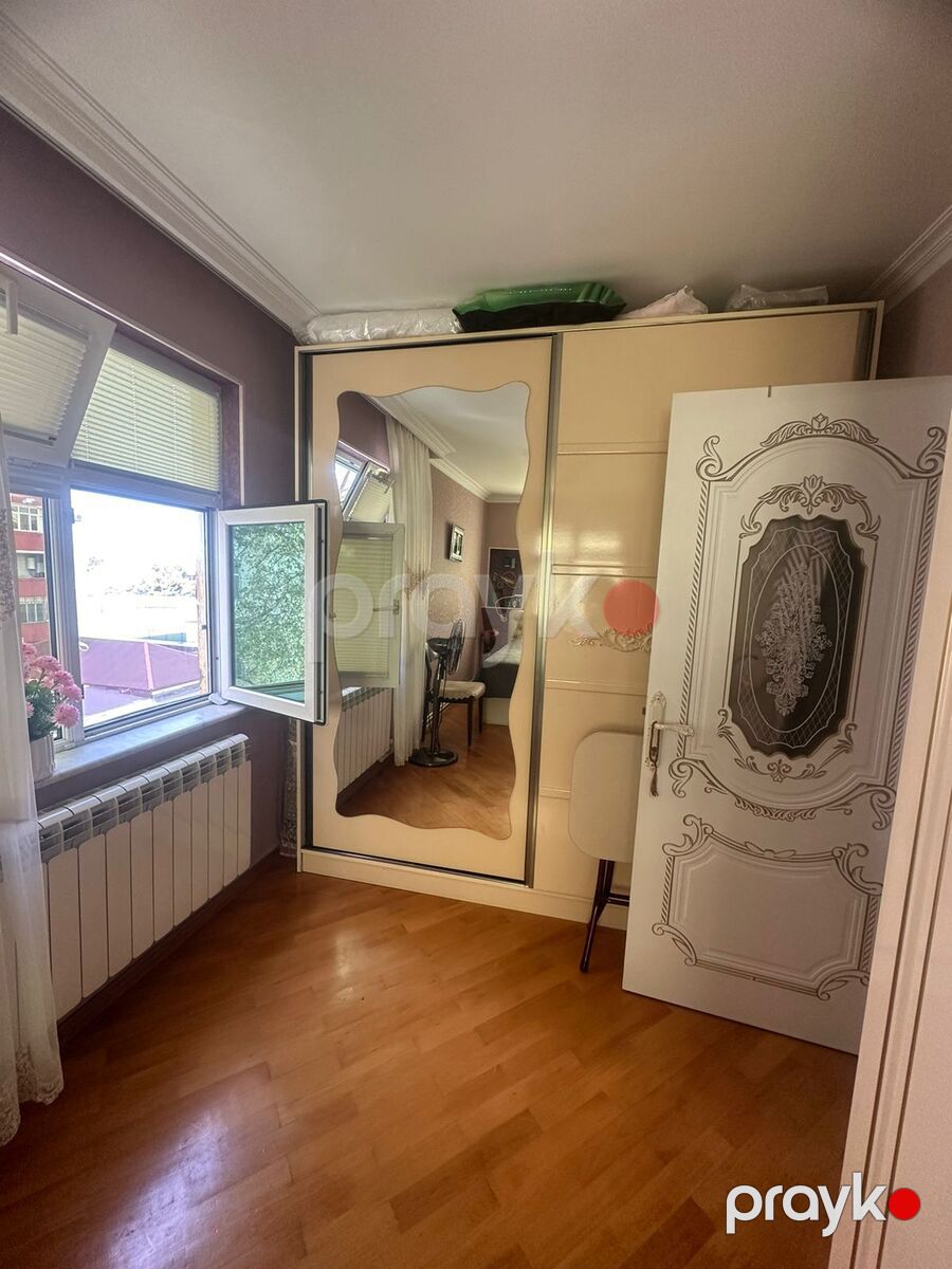 Satılır 2 otaqlı köhnə tikili 60 m² — Mənzil, Bakı (3)