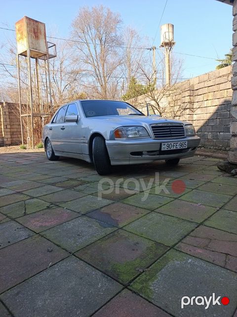 Mercedes C 200, 2.0 L, 1995 il, 295 800 km — Lənkəran