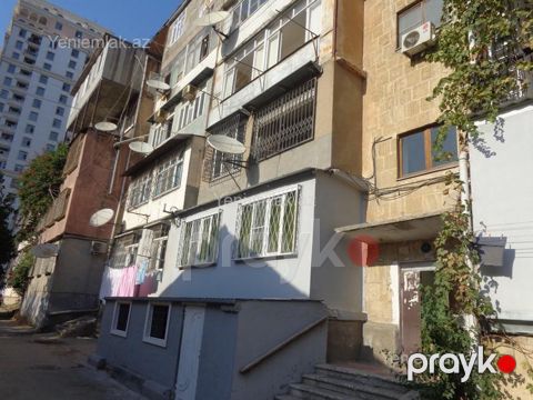 Satılır 3 otaqlı Bina evi menzil (Köhnə tikili), 100 m², Yasamal rayonu — Bakı