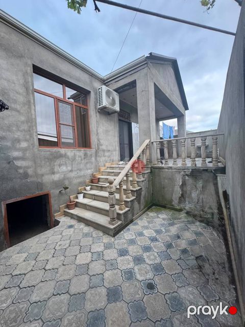 Satılır 3 otaqlı həyət evi/bağ evi 110 m² — Bakı
