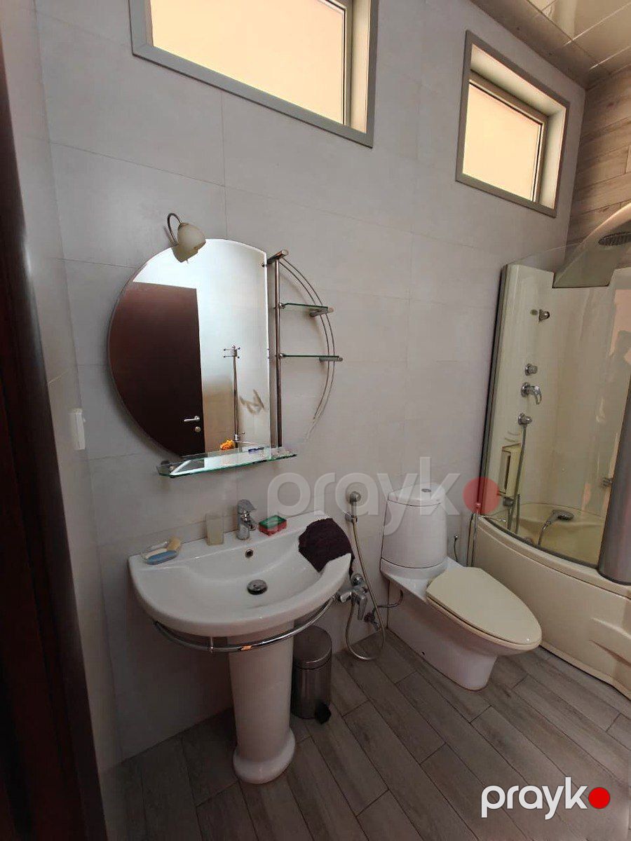İcarəyə verilir 2 otaqlı köhnə tikili 70 m² — Mənzil, Bakı (3)
