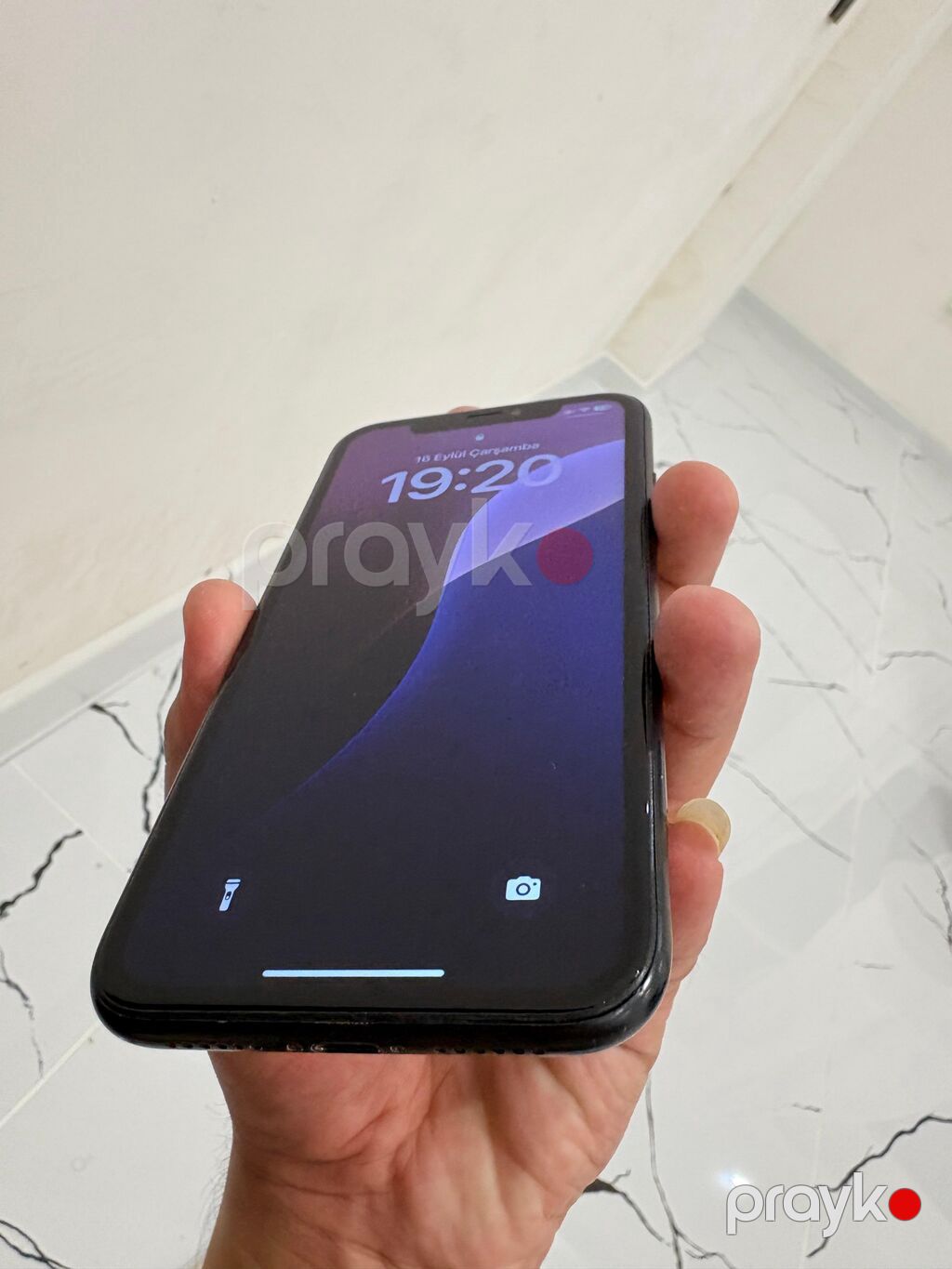 IPhone Xr, Qara, Qırıq — Apple iPhone, Xırdalan (5)